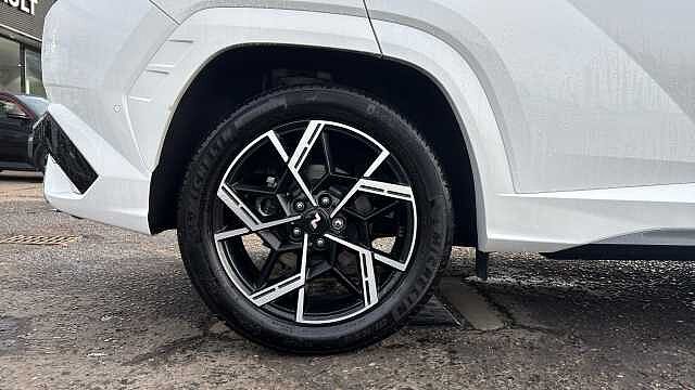 Hyundai TUCSON 1.6T Hybrid N Line S 5dr Auto Hybrid Estate White