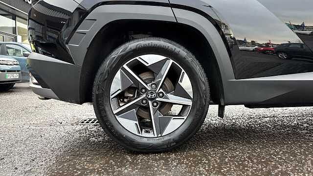 Hyundai TUCSON 1.6T Premium 5dr Petrol Estate Black