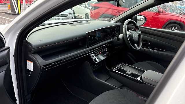 Hyundai TUCSON 1.6T Plug-in Hybrid N Line 5dr Auto Estate Special Solid - Atlas White