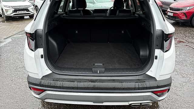 Hyundai TUCSON 1.6T Plug-in Hybrid Ultimate 5dr Auto Estate White