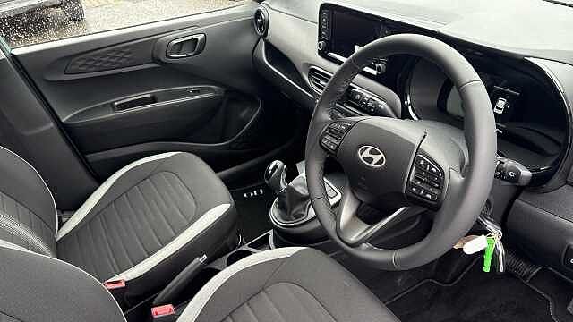 Hyundai I10 1.0 [63] Advance 5dr Auto [Nav] Petrol Hatchback Mangrove Green - Pearl