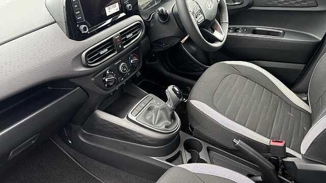 Hyundai I10 1.0 [63] Advance 5dr Auto [Nav] Petrol Hatchback Mangrove Green - Pearl