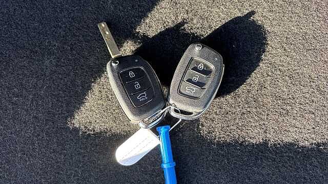 Hyundai I20 1.0T GDi 48V MHD Premium 5dr DCT Petrol Hatchback Black