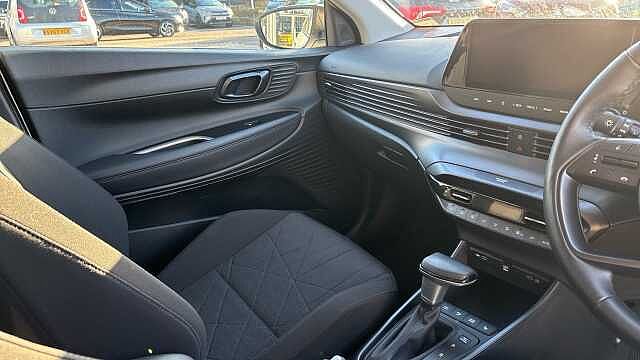 Hyundai BAYON 1.0 TGDi 48V MHEV Premium 5dr DCT Petrol Hatchback White