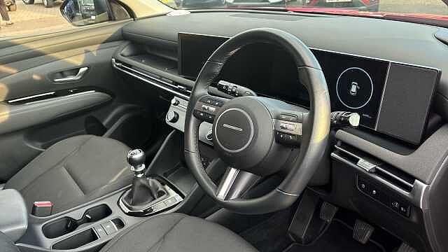 Hyundai TUCSON 1.6T Advance 5dr Petrol Estate Red