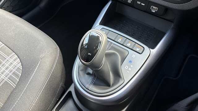 Hyundai i10 1.2 [79] Premium 5dr Auto [Nav] Petrol Hatchback