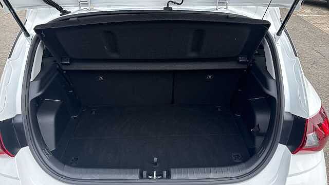 Hyundai I20 1.0T GDi Premium 5dr Petrol Hatchback White