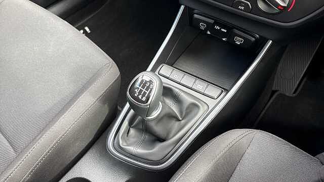 Hyundai I20 1.0T GDi Advance [Nav] 5dr Petrol Hatchback Black