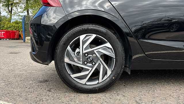 Hyundai I20 1.0T GDi Advance [Nav] 5dr Petrol Hatchback Black