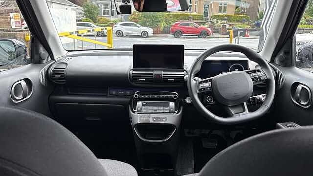 Hyundai INSTER 85kW 02 49kWh 5dr Auto Electric Hatchback