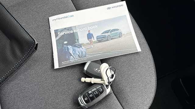 Hyundai INSTER 85kW 02 49kWh 5dr Auto Electric Hatchback