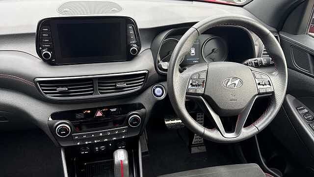 Hyundai TUCSON 1.6 CRDi 48V MHD 136 N Line 5dr 2WD DCT Diesel Estate Red