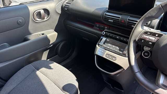 Hyundai INSTER 85kW 02 49kWh 5dr Auto Electric Hatchback