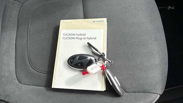 Hyundai TUCSON 1.6T Plug-in Hybrid N Line 5dr Auto Estate White