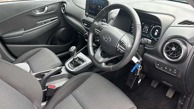 Hyundai KONA 1.0 TGDi 48V MHEV SE Connect 5dr Petrol Hatchback