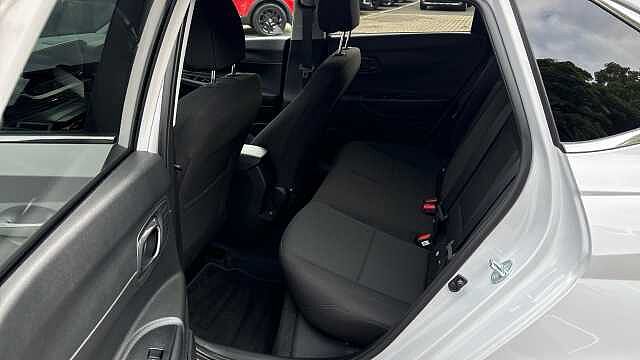 Hyundai I20 1.0T GDi 90 Tech Line 5dr Petrol Hatchback Lumen Grey - Pearl