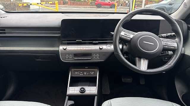 Hyundai KONA 1.6 Hybrid 138 Ultimate 5dr DCT Hybrid Hatchback Black