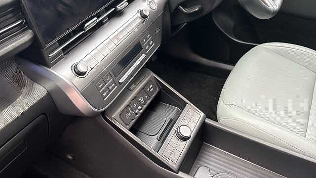 Hyundai KONA 1.6 Hybrid 138 Ultimate 5dr DCT Hybrid Hatchback Black